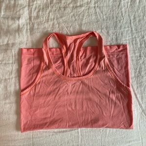 Lululemon workout tank